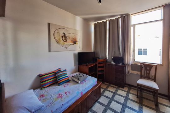 Quarto 1 de apartamento à venda com 4 quartos, 155m² em Icaraí, Niterói