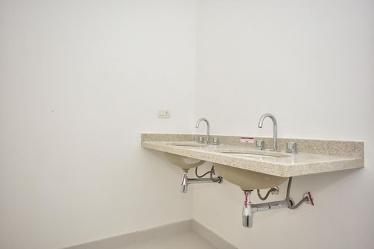 Banheiro da Suíte 3 de apartamento à venda com 4 quartos, 138m² em Vila Andrade, São Paulo
