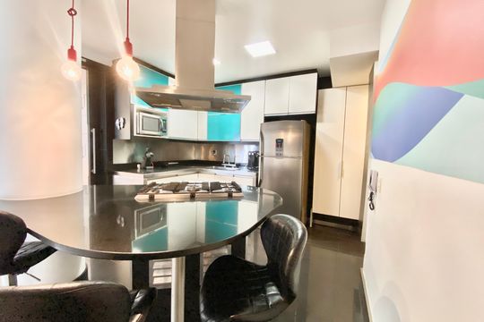 Cozinha de apartamento à venda com 2 quartos, 129m² em Copacabana, Rio de Janeiro