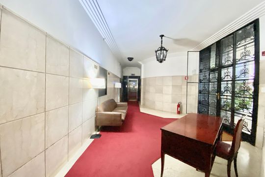 Hall de entrada de apartamento à venda com 2 quartos, 129m² em Copacabana, Rio de Janeiro