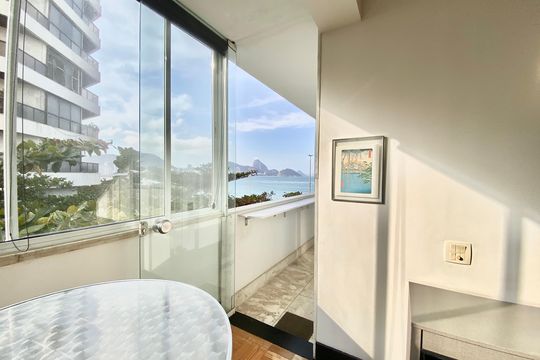 Apartamento à venda com 2 quartos, 129m² em Copacabana, Rio de Janeiro