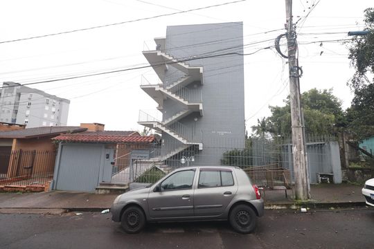 Fachada de apartamento à venda com 2 quartos, 70m² em Vila Nova, Novo Hamburgo