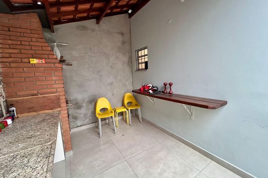 Churrasqueira de casa à venda com 3 quartos, 181m² em Jardim Santa Clara, Guarulhos