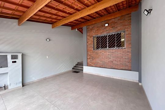 Garagem de casa à venda com 3 quartos, 181m² em Jardim Santa Clara, Guarulhos