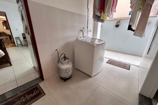 Área de Serviço de casa à venda com 3 quartos, 181m² em Jardim Santa Clara, Guarulhos
