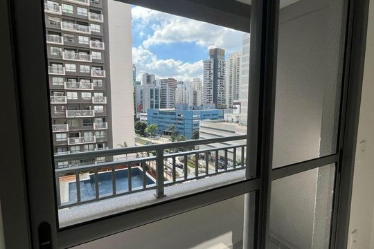 Varanda de apartamento à venda com 1 quarto, 24m² em Vila Nova Conceição, São Paulo