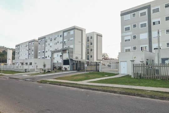 Fachada de apartamento à venda com 2 quartos, 44m² em Rubem Berta, Porto Alegre