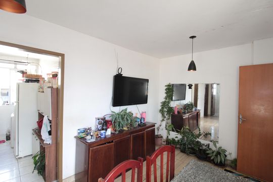 Sala de apartamento à venda com 2 quartos, 47m² em Copacabana, Belo Horizonte