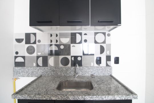Cozinha de apartamento para alugar com 1 quarto, 28m² em Socorro, São Paulo