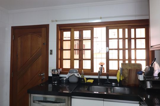 Cozinha de casa para alugar com 3 quartos, 370m² em Baeta Neves, São Bernardo do Campo
