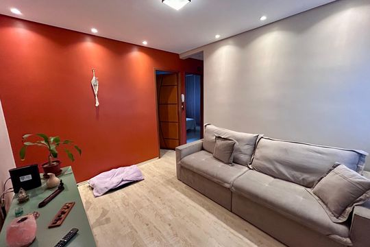 Sala de apartamento à venda com 2 quartos, 56m² em Jardim Vila Galvao, Guarulhos