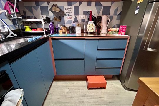 Cozinha de apartamento à venda com 2 quartos, 56m² em Jardim Vila Galvao, Guarulhos