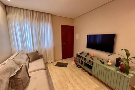 Sala de apartamento à venda com 2 quartos, 56m² em Jardim Vila Galvao, Guarulhos