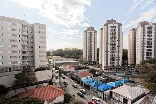 Vista de kitnet/studio para alugar com 1 quarto, 16m² em Vila Mangalot, São Paulo