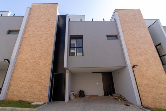 Fachada de casa de condomínio para alugar com 3 quartos, 168m² em Chácara Primavera, Campinas