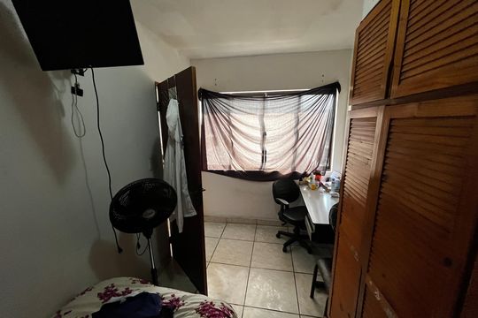 Quarto 3 de casa à venda com 4 quartos, 220m² em Vila Bandeirantes, São Paulo