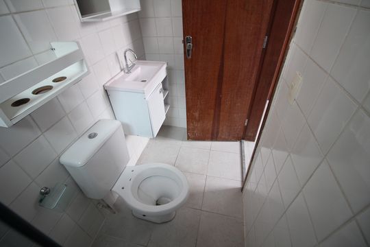 Banheiro da Suíte de apartamento para alugar com 3 quartos, 70m² em Tirol (Barreiro), Contagem