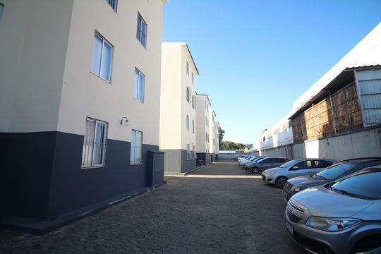 Garagem de apartamento para alugar com 3 quartos, 70m² em Tirol (Barreiro), Contagem