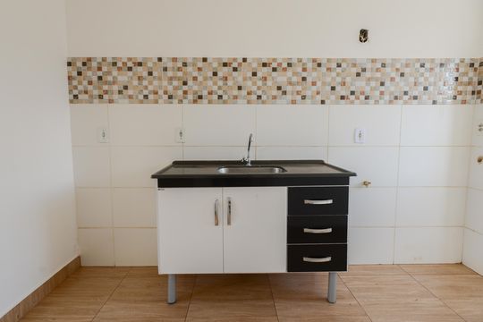 Cozinha de apartamento para alugar com 2 quartos, 47m² em Jardim Florestan Fernandes, Ribeirão Preto