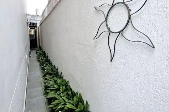 Quintal de casa à venda com 2 quartos, 250m² em Itaim Bibi, São Paulo