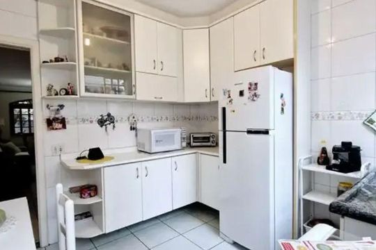 Cozinha de casa à venda com 2 quartos, 250m² em Itaim Bibi, São Paulo