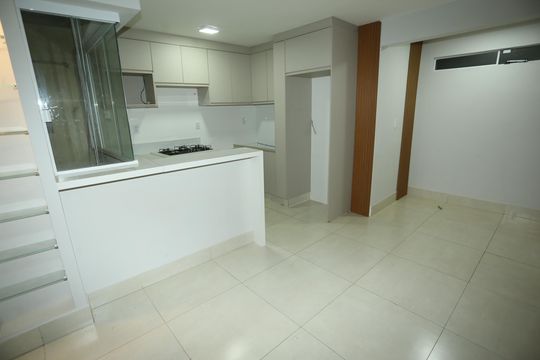 Sala de apartamento à venda com 1 quarto, 47m² em Qnm 10, Brasília