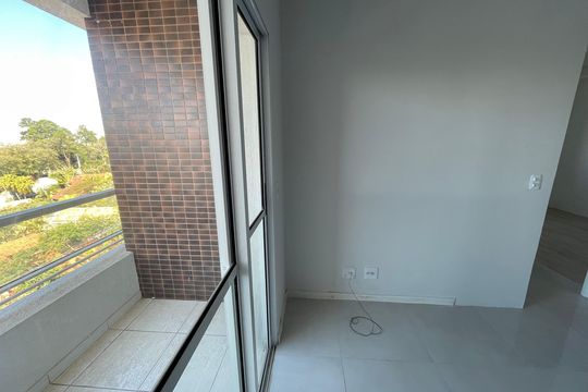 Sala de apartamento para alugar com 2 quartos, 57m² em Granja Viana, Cotia