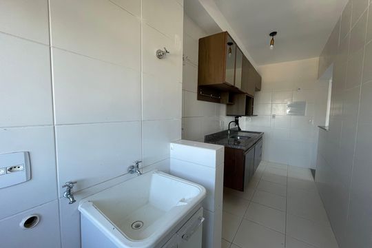 Área de Serviço de apartamento para alugar com 2 quartos, 57m² em Granja Viana, Cotia