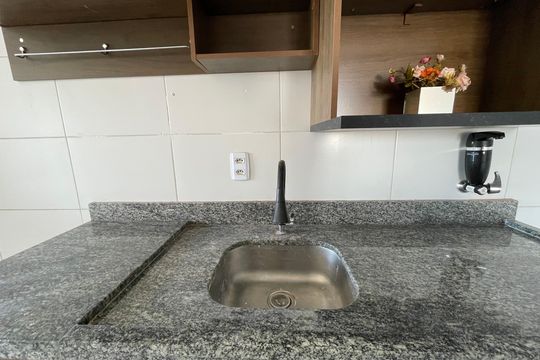 Cozinha de apartamento para alugar com 2 quartos, 57m² em Granja Viana, Cotia
