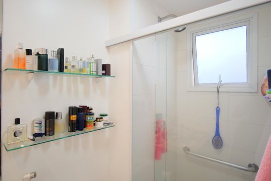 Banheiro da Suíte 1 de apartamento à venda com 2 quartos, 98m² em Vila Carrão, São Paulo