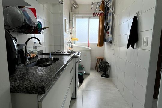 Cozinha de apartamento à venda com 2 quartos, 45m² em Jardim Utinga, Santo André