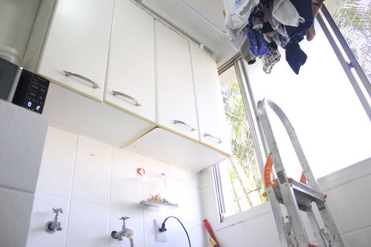 Lavanderia de apartamento à venda com 2 quartos, 57m² em Jardim Terezopolis, Guarulhos