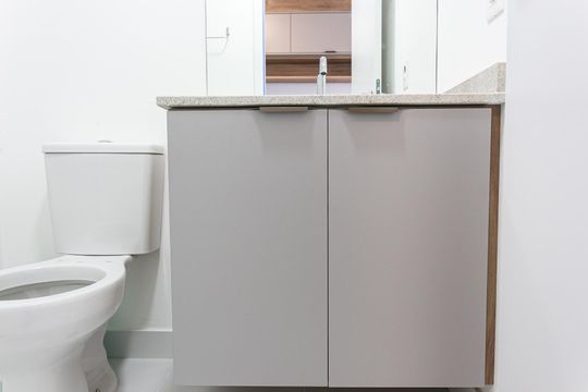Banheiro de kitnet/studio para alugar com 1 quarto, 27m² em Vila Matilde, São Paulo