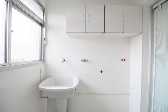 Área de Serviço de apartamento para alugar com 3 quartos, 80m² em Vila Progredior, São Paulo