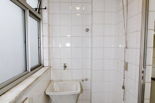 Área de Serviço de apartamento para alugar com 3 quartos, 120m² em Buritis, Belo Horizonte