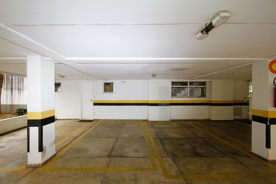 Garagem de apartamento para alugar com 3 quartos, 120m² em Buritis, Belo Horizonte