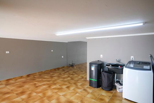 Área de serviço de casa à venda com 3 quartos, 442m² em Oswaldo Cruz, São Caetano do Sul