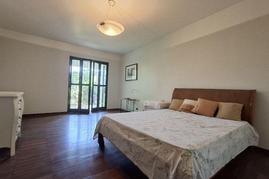 Casa à venda com 3 quartos, 225m² em Vila Morumbi, São Paulo