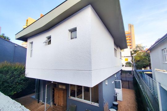 Casa à venda com 4 quartos, 274m² em Vila Mariana, São Paulo