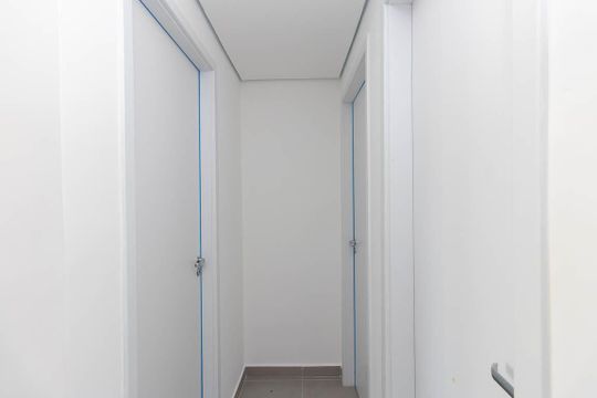Corredor dos Quartos de apartamento à venda com 1 quarto, 40m² em Jardim Japao, São Paulo