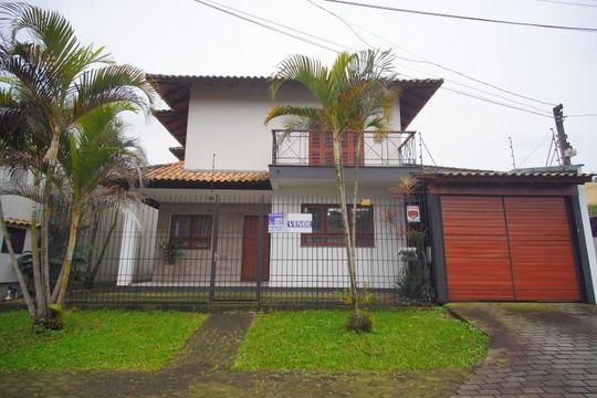 Fachada de casa à venda com 3 quartos, 150m² em Canudos, Novo Hamburgo