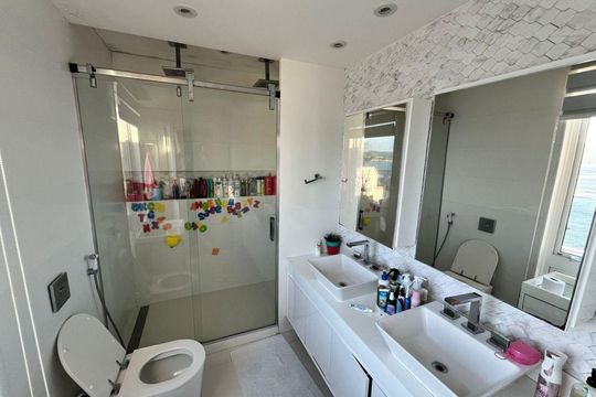 Apartamento à venda com 5 quartos, 550m² em Icaraí, Niterói