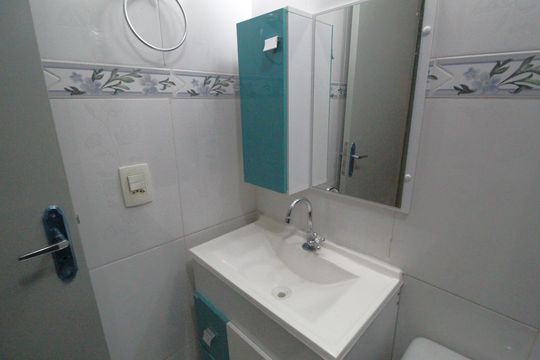 Banheiro Social de apartamento à venda com 2 quartos, 52m² em Pechincha, Rio de Janeiro