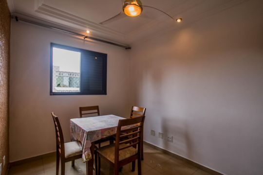 Sala de apartamento à venda com 2 quartos, 93m² em Campestre, Santo André