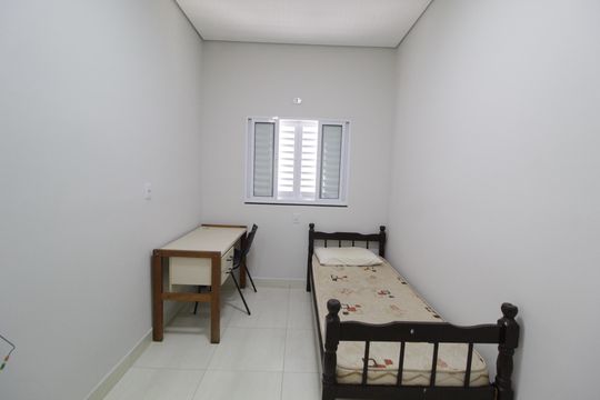 Sala/Quarto de kitnet/studio para alugar com 1 quarto, 20m² em Martins, Uberlândia