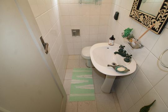 Banheiro de casa à venda com 4 quartos, 242m² em Jardim São Paulo, São Paulo