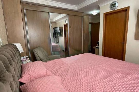 Casa à venda com 3 quartos, 187m² em Vila Metalúrgica, Santo André