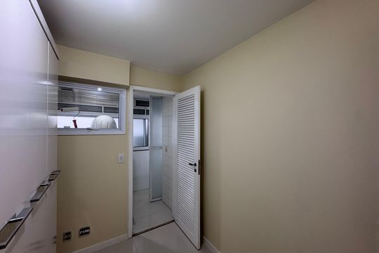 Cozinha e Área de Serviço - Quarto de apartamento para alugar com 3 quartos, 143m² em Recreio dos Bandeirantes, Rio de Janeiro