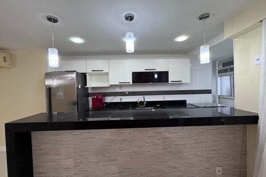 Cozinha e Área de Serviço de apartamento para alugar com 3 quartos, 143m² em Recreio dos Bandeirantes, Rio de Janeiro