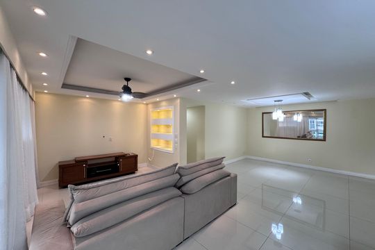 Sala de apartamento para alugar com 3 quartos, 143m² em Recreio dos Bandeirantes, Rio de Janeiro